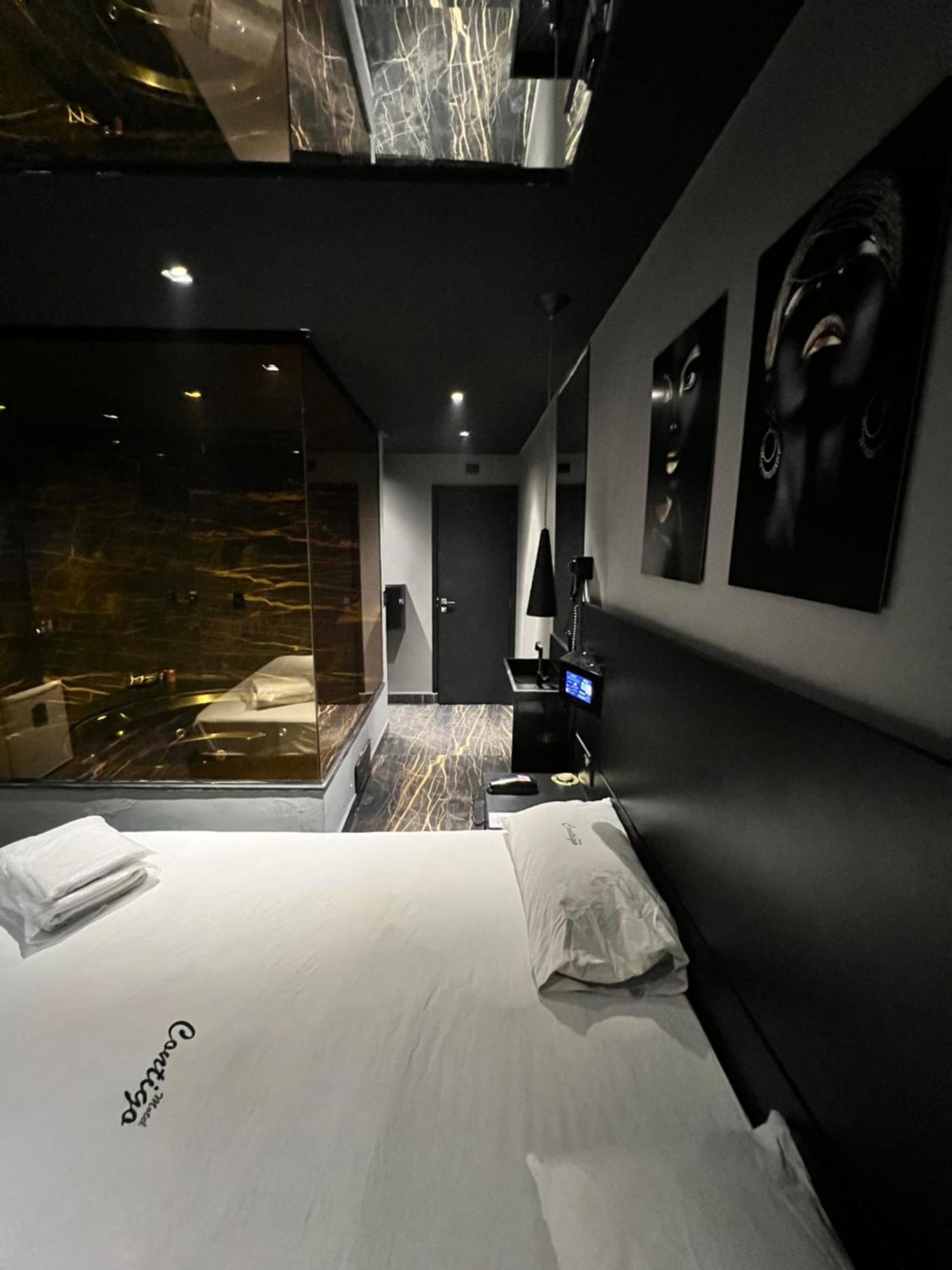 Motel Contigo 瓜卢流斯 外观 照片
