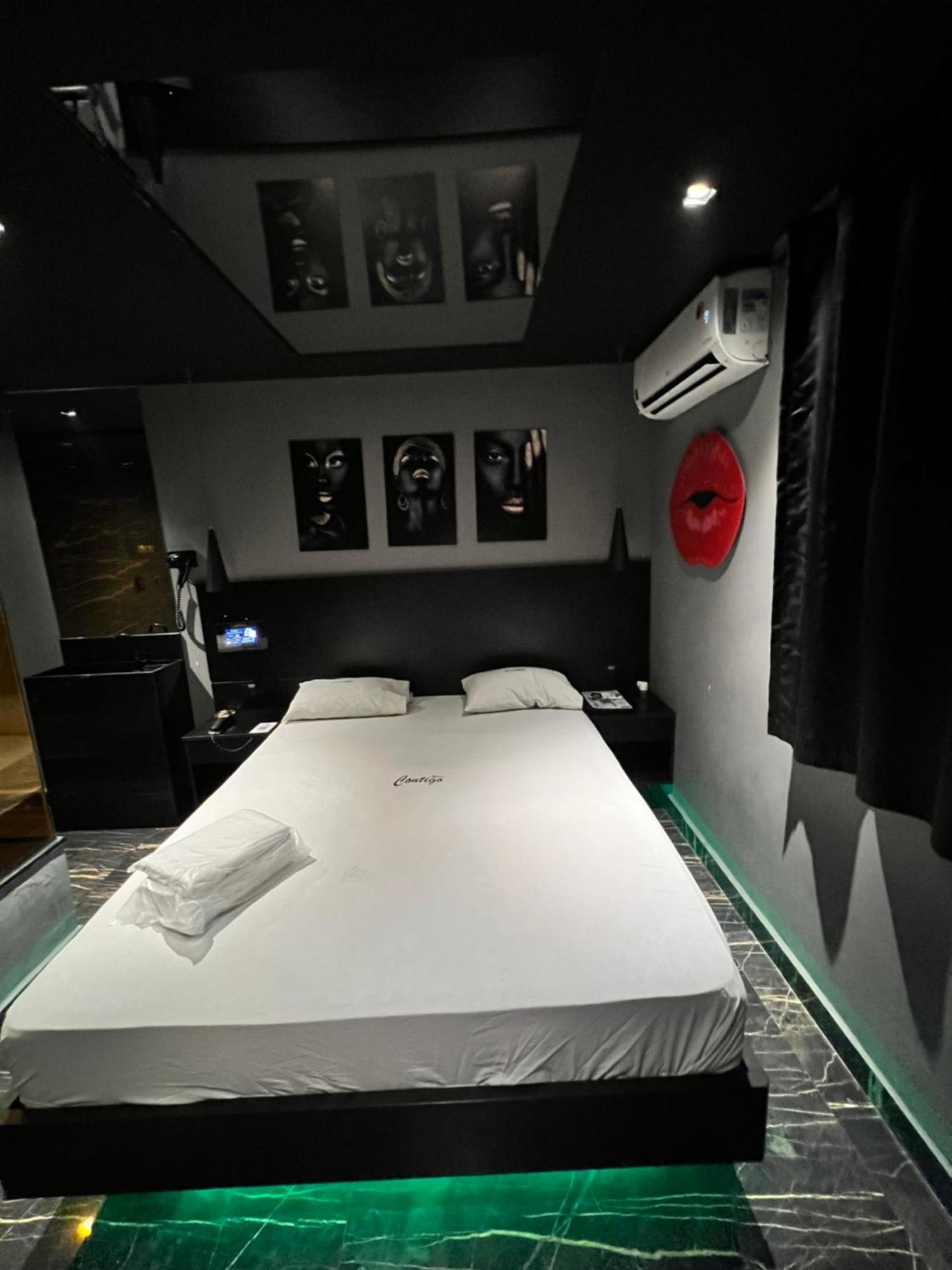 Motel Contigo 瓜卢流斯 外观 照片
